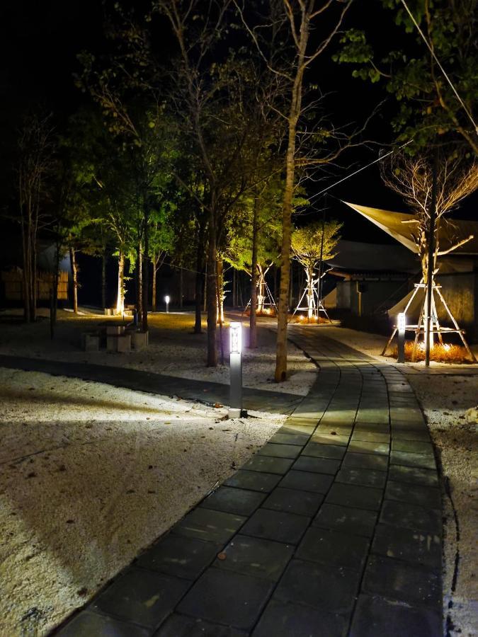 ホテル The Wild Khao Yai Klang Dong エクステリア 写真