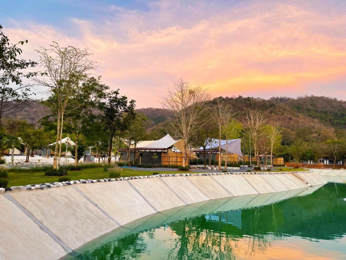 ホテル The Wild Khao Yai Klang Dong エクステリア 写真