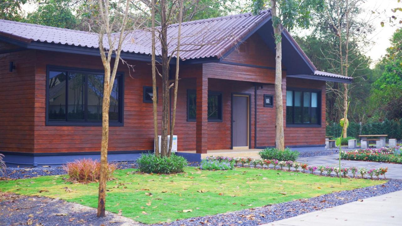 ホテル The Wild Khao Yai Klang Dong エクステリア 写真